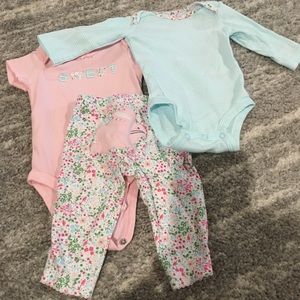 Carter’s Baby Girl onesies and pants set.